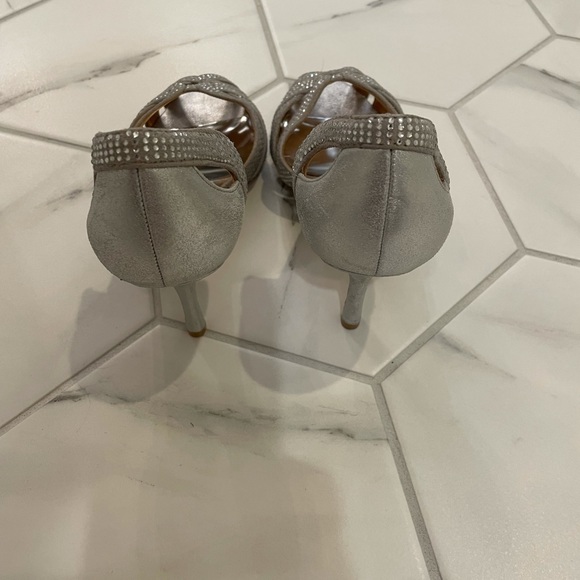 Badgley Mischka Heels - Picture 5 of 5